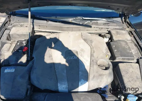 2013 Hyundai Genesis 3.8 z USA, uszkodzony, nr VIN KMHGC4DD6DU233241